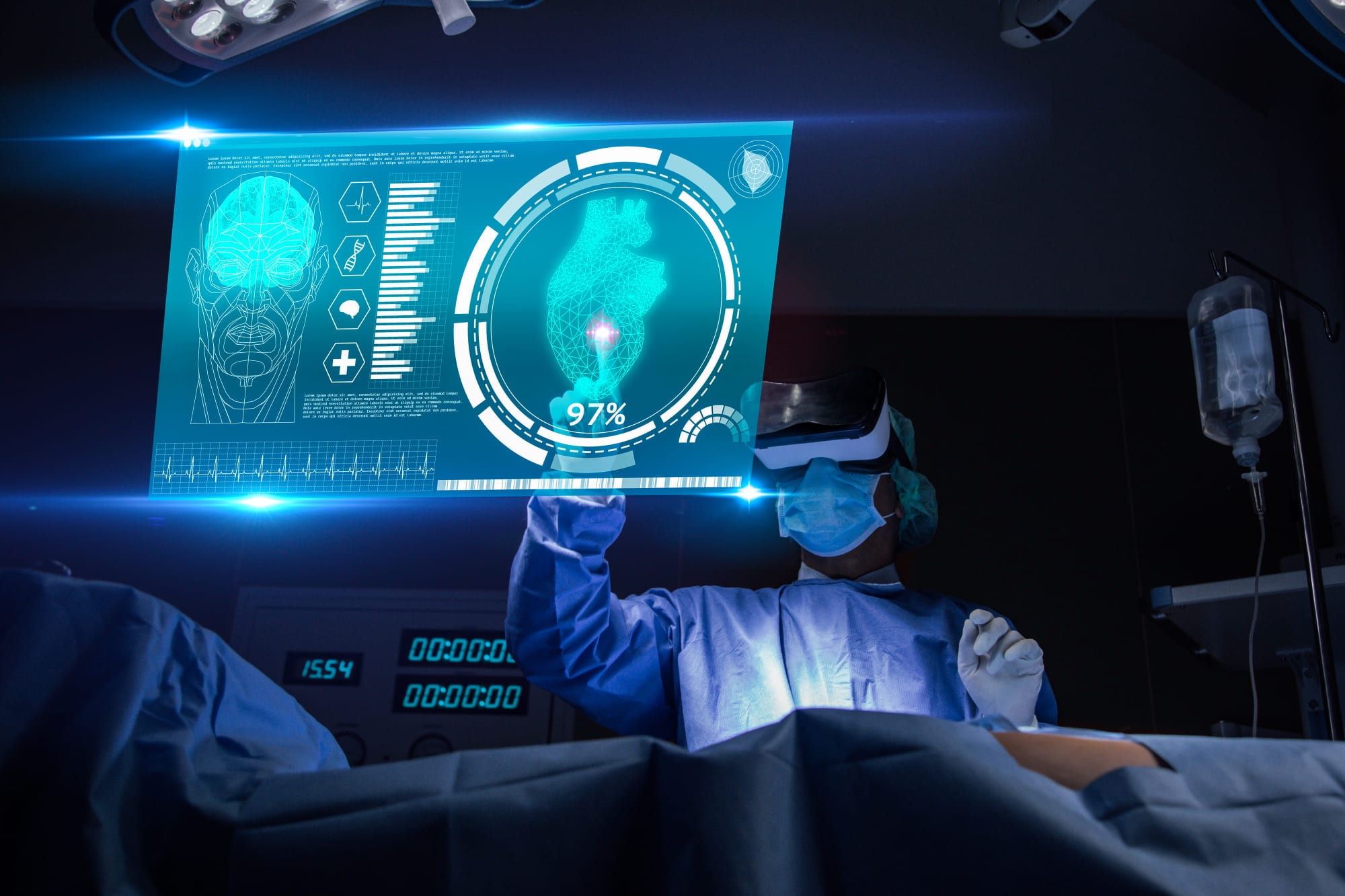 Médico con realidad virtual en la sala de operaciones en el hospital. cirujano que analiza el resultado de la prueba cardíaca del paciente y la anatomía en la interfaz virtual futurista.