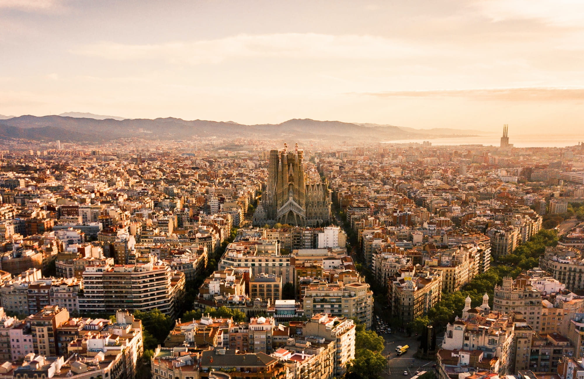 Vista aérea del Ensanche de Barcelona, en el que se ve la Sagrada Familia